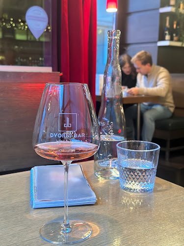 Dvorni trg 2, 1000 Ljubljana