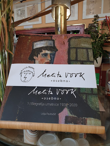 À propos cocktail bar - Gastronomija in gostinstvo