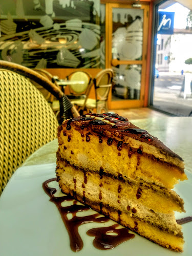 Opinii despre Slaščičarna Breza, Vajdin Aliriza s.p. în Vrhnika - Gastronomija in gostinstvo