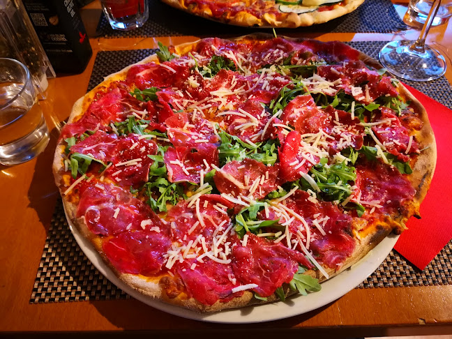 Opinii despre Favola, restavracija & pizzerija în Ljubljana - Gastronomija in gostinstvo