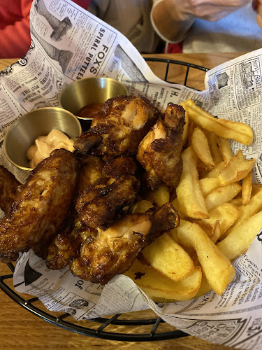 Opinii despre Rina Bistro | Beer, Burgers & Sport în Ljubljana - Gastronomija in gostinstvo