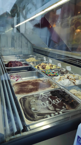 Opinii despre Kraljestvo okusov - pastry and icecream shop KRESNIČKA în Ljubljana - Gastronomija in gostinstvo