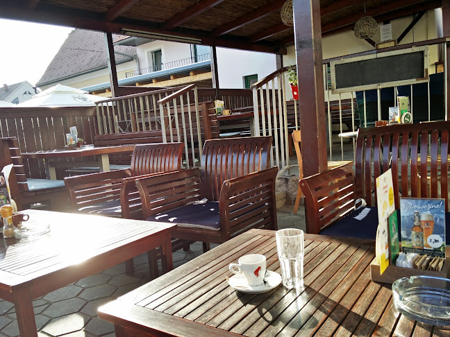 Kavarna Askari - Gastronomija in gostinstvo