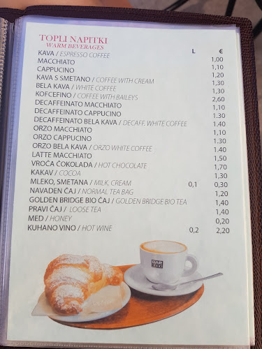 Trg golobarskih žrtev 40, 5230 Bovec