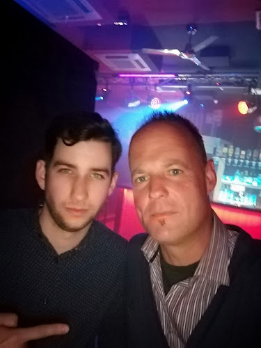 Comentarii opinii despre KMS Klub