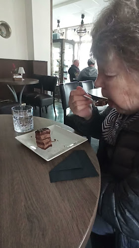 Slaščičarna Ajdovščina - Gastronomija in gostinstvo