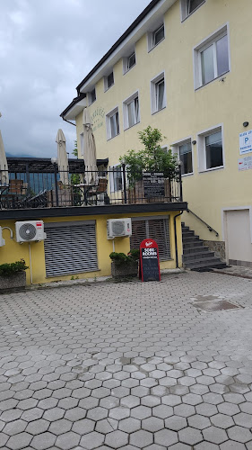 KAVARNA MLADA LIPA MARIBOR | sobe, prenočišča, predavalnica - Gastronomija in gostinstvo