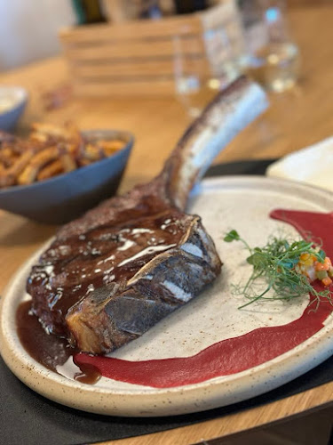 Kodila Gourmet delikatesa & restavracija - Gastronomija in gostinstvo