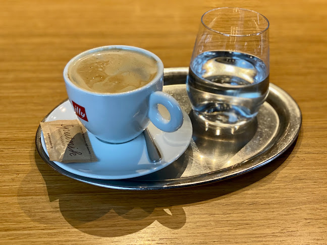 Sputnik Kavarna d.o.o. - Gastronomija in gostinstvo