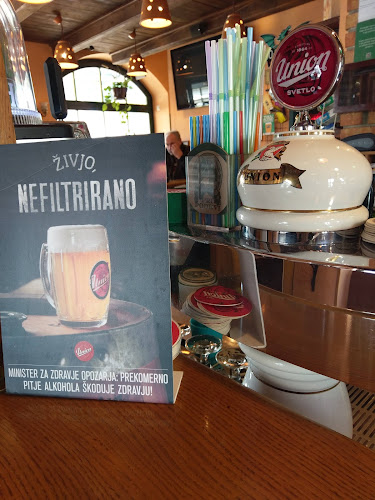 Bar "Pri Podkvi" - Gastronomija in gostinstvo