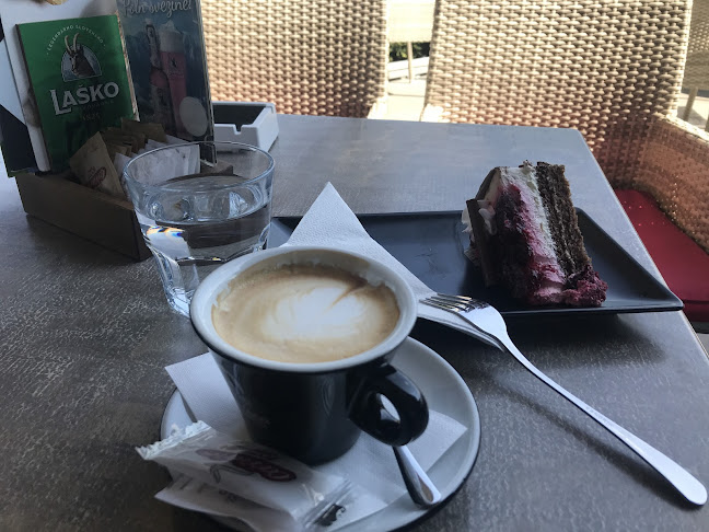 Kavarna &lounge& restaurant Ploj