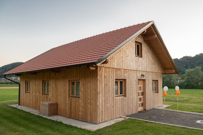 Martinova Izba - Zaključene Družbe - Laško