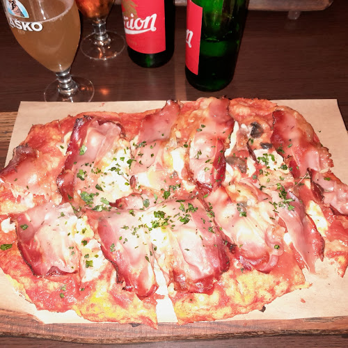 Comentarii opinii despre Tia's Pizza