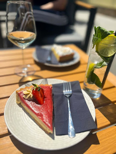 KAVARNA MLADA LIPA MARIBOR | sobe, prenočišča, predavalnica