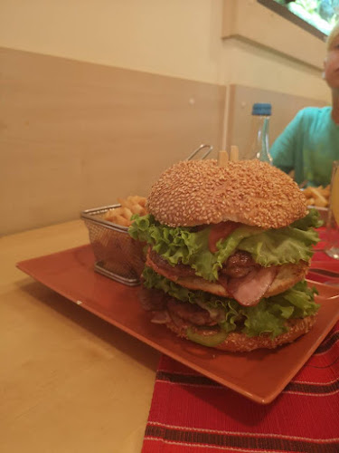 Mariborska cesta 102, 2312 Orehova vas