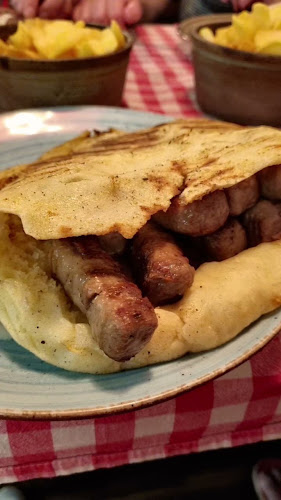 Opinii despre Baščaršija (Koper Carpacciov trg) în Koper - Gastronomija in gostinstvo