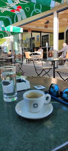 Opinii despre Bar "Pri Podkvi" în Ljubljana - Gastronomija in gostinstvo