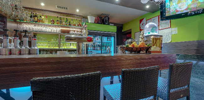 Zajček bar - Gastronomija in gostinstvo