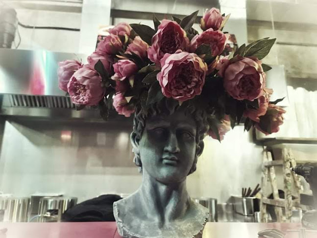 Opinii despre Roza Slon în Ljubljana - Gastronomija in gostinstvo