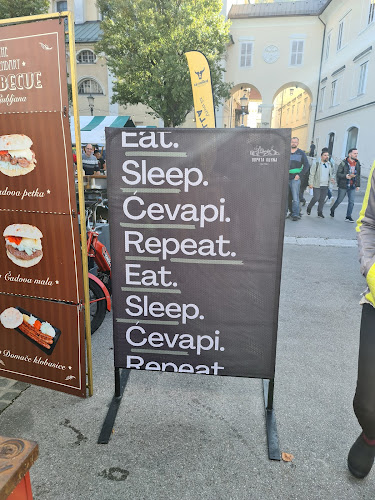 Open kitchen - Gastronomija in gostinstvo