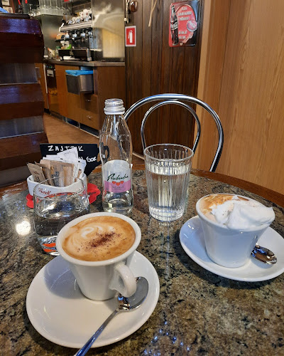 Okrepčevalnica "Vrtnica" - Rueh Laura, s.p. - Gastronomija in gostinstvo