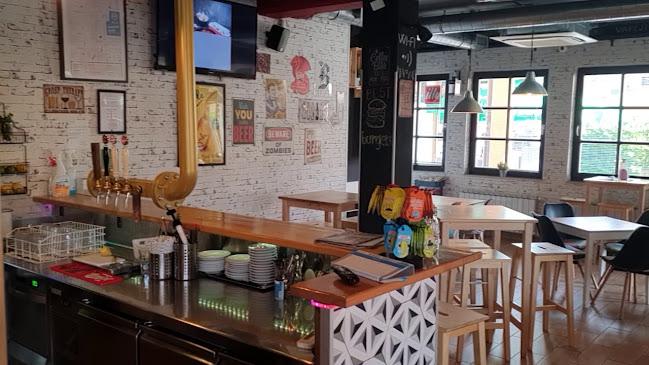 PUNKT, bistro in kavarna