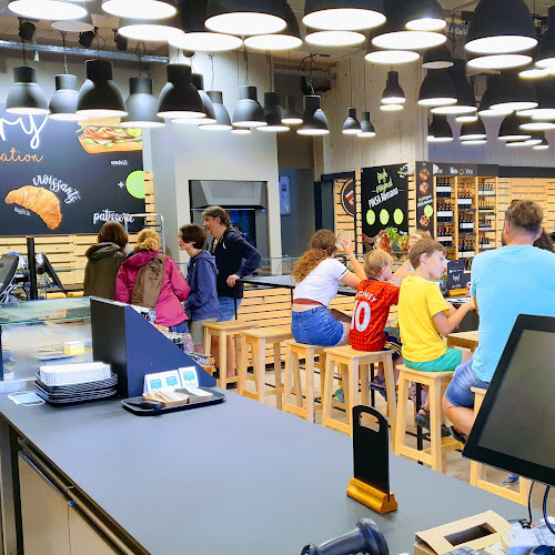 Comentarii opinii despre Market by the Lake