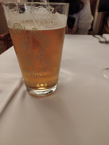 Pri Žabarju - Gastronomija in gostinstvo