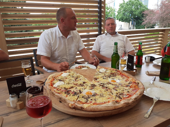PIZZERIA VIJA VAJA - Gastronomija in gostinstvo