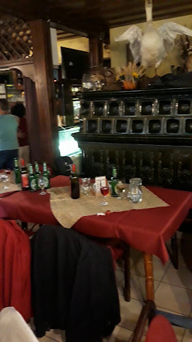 GOSTILNA LOVSKI DOM STOL