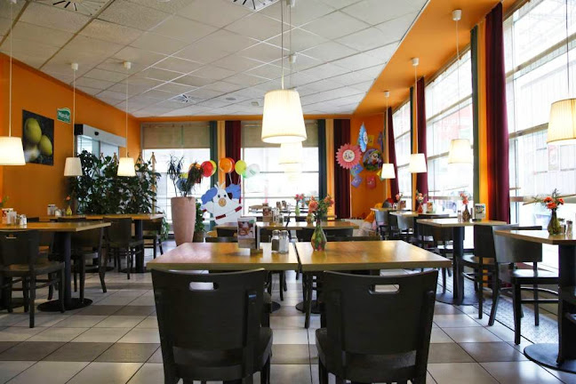 Opinii despre Marché Obrežje Mokrice în Jesenice na Dolenjskem - Gastronomija in gostinstvo