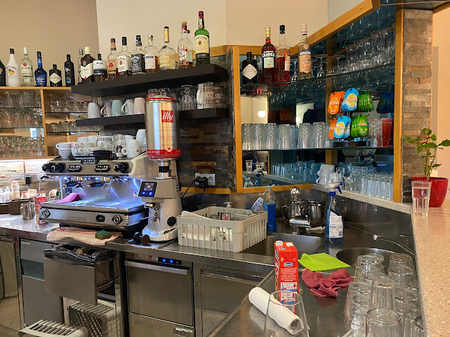 Hacquetova ulica 6, 1000 Ljubljana