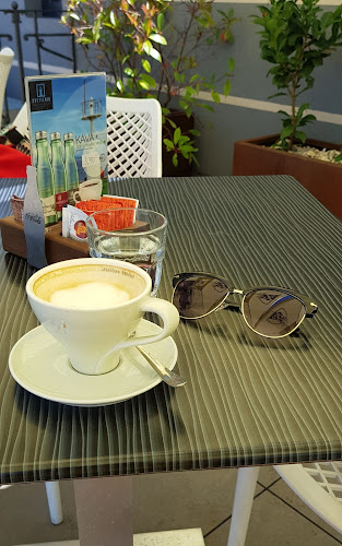 Restavracija in Lounge bar CAPPUCCINO Svetilnik - Izola