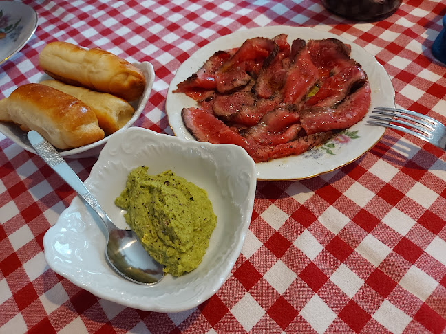 Gostilna Zeleni Gaj - Gastronomija in gostinstvo