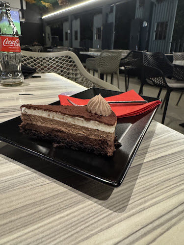 TROJA LOUNGE BAR & CLUB