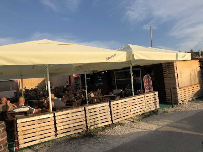 Burger Time Izola - lokal ob obali