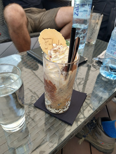 Cafe & Pizzeria Fabula - Gastronomija in gostinstvo