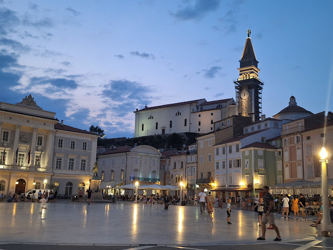 Stjenkova ulica 1, 6330 Piran