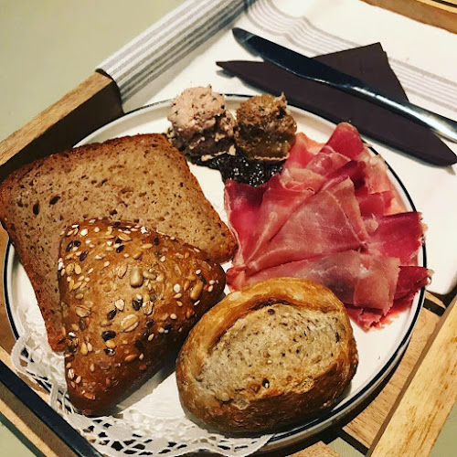 Opinii despre Kavenija în Maribor - Gastronomija in gostinstvo