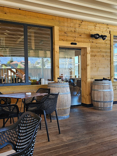 Black Swan House - Gastronomija in gostinstvo