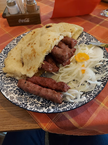 Opinii despre Vučko sarajevski gril în Maribor - Gastronomija in gostinstvo