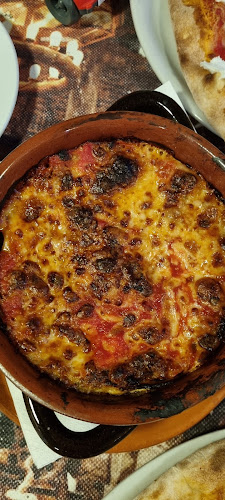 Okrepčevalnica Pizzeria Garaža - Gastronomija in gostinstvo