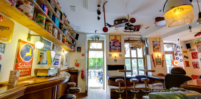 Nostalgija Vintage cafe & Live music bar