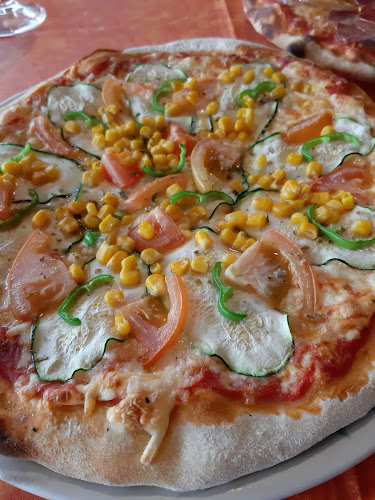 Opinii despre Gostilna Žbogar în Banjšice - Gastronomija in gostinstvo