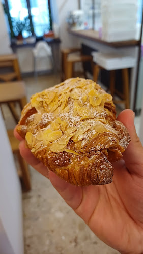 Poljanska cesta 11, 1000 Ljubljana