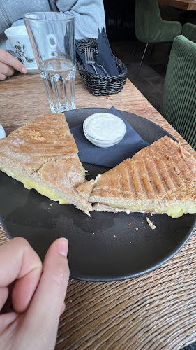 Comentarii opinii despre Kavarna Mango