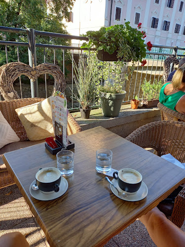 Pri Mostu Pub - Gastronomija in gostinstvo