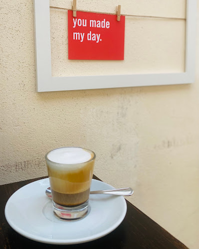 Tartinijev trg 10, 6330 Piran