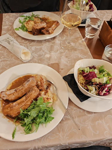 Druga violina - Gastronomija in gostinstvo