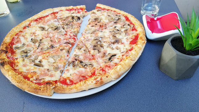 Kavarna Vahtnca - Gastronomija in gostinstvo